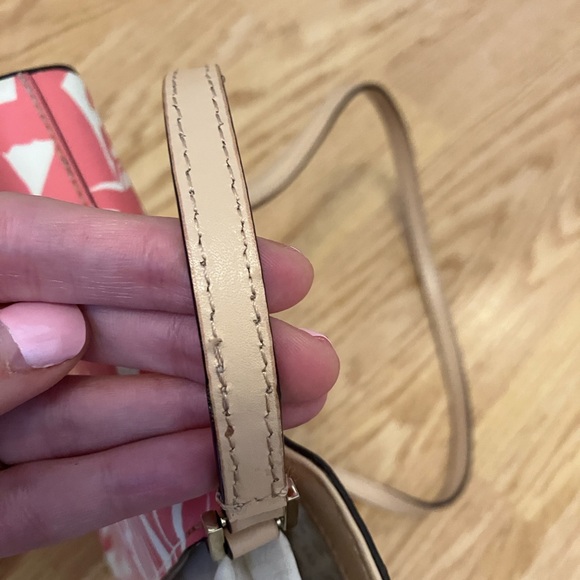 SOLD: Kate Spade Grant Street Sally Peony Palm Crossbody Purse - Picture 4 of 16